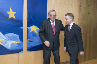 _foto_archivo_reunion_lehendakari_juncker.jpg