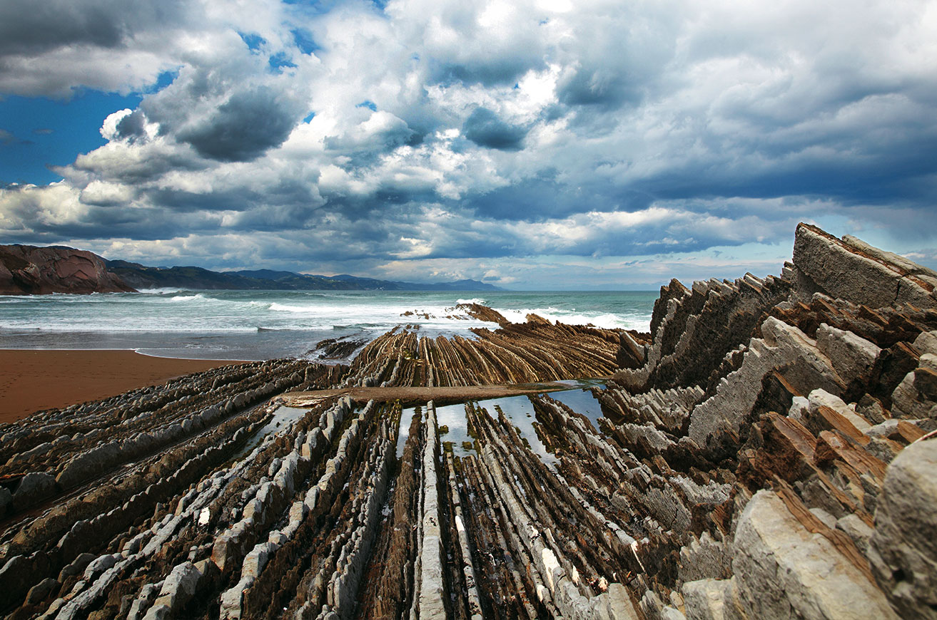 La route du Flysch au Geoparkea