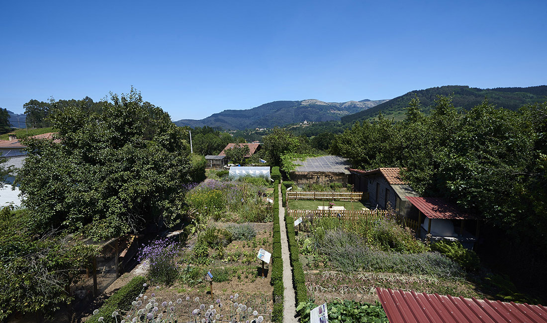 Areitz Soroa Baserri Eskola