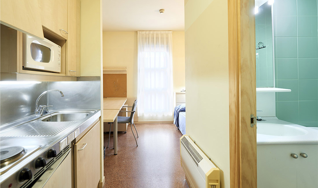 Blas de Otero aterpetxea