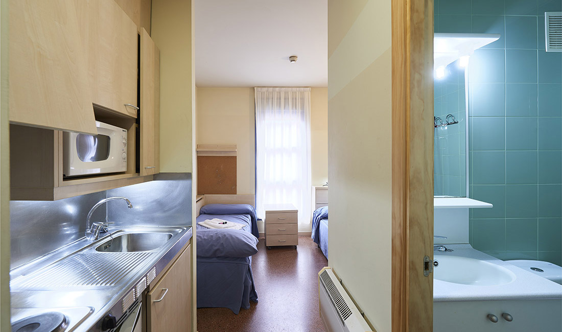 Blas de Otero aterpetxea