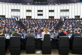 
      Photo/ASrgazkia: EP/EU
    
