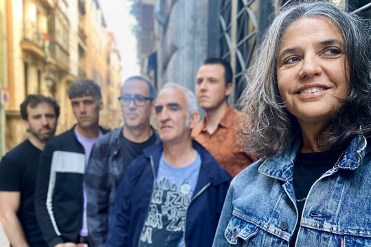 "Kantu eta Hitza" zikloa bueltan da: formatu txikiko zazpi kontzertu eginen dituzte euskaraz maiatzean eta ekainean "Kantu eta Hitza" zikloa bueltan da: formatu txikiko zazpi kontzertu eginen dituzte euskaraz maiatzean eta ekainean