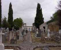 Cementerio de Laguardia. Reducido espacio utilizado como parte civil del cementerio.