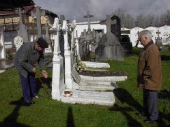 Fosa en El Haya (Cantabria). Localización de una posible fosa en El Haya (Cantabria).