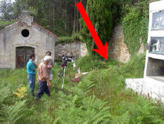 Interior del cementerio Interior del cementerio donde de encuentra la fosa