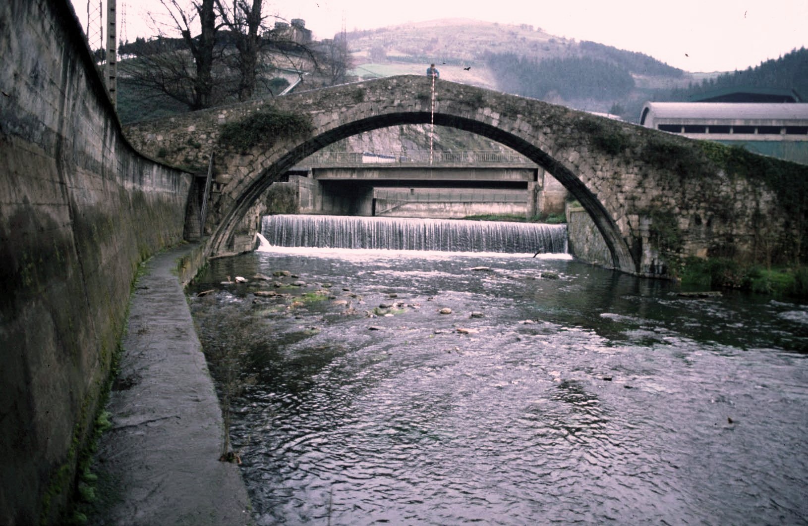 PUENTE AMUBE. Ondarea. Sistema de información del Patrimonio Cultural Vasco